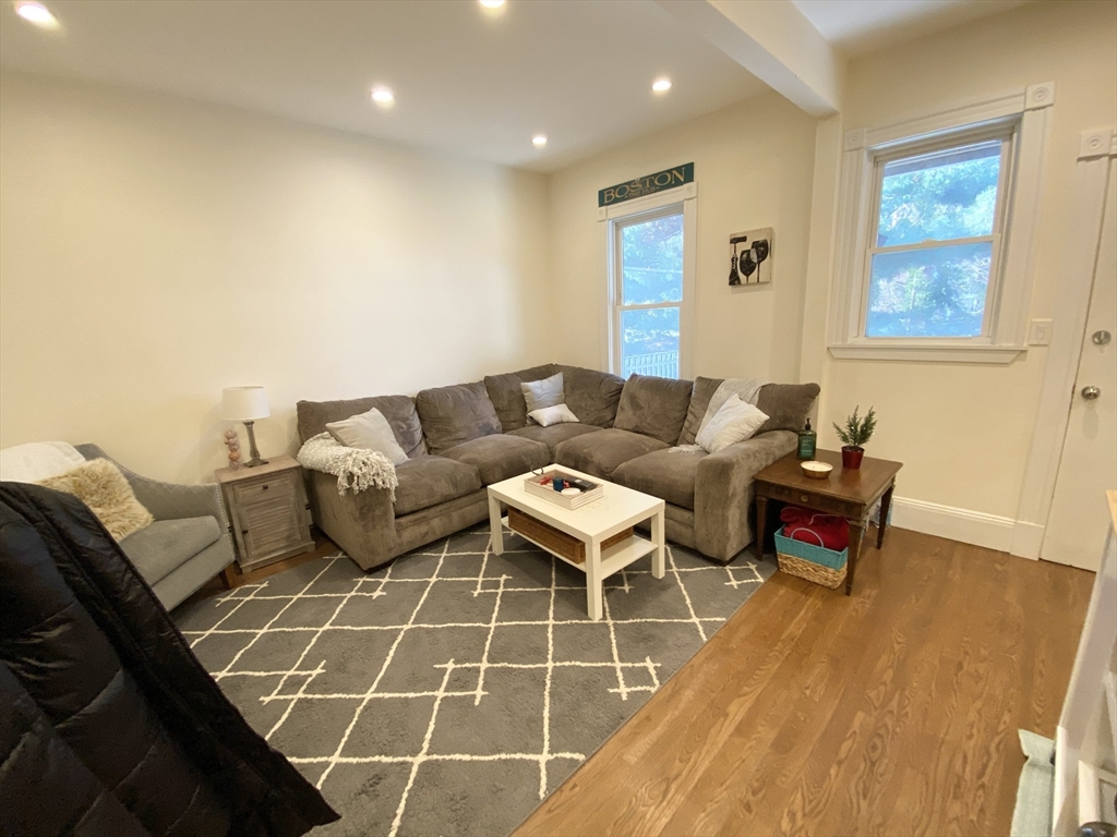 106 Buttonwood - Dorchester