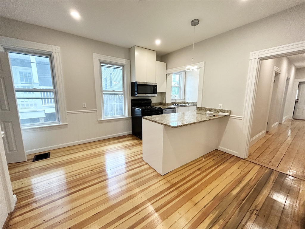 12 Buttonwood - Dorchester