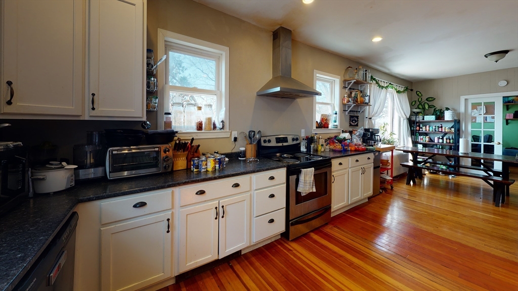 70 Larch - Brighton