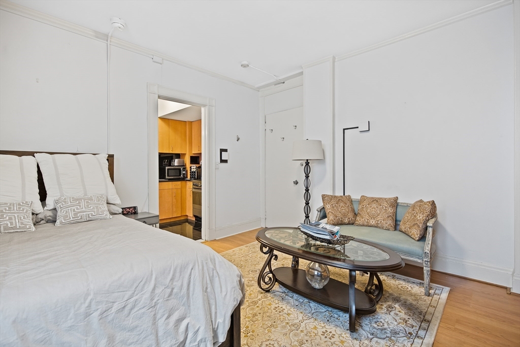 21 Beacon St. - Beacon Hill