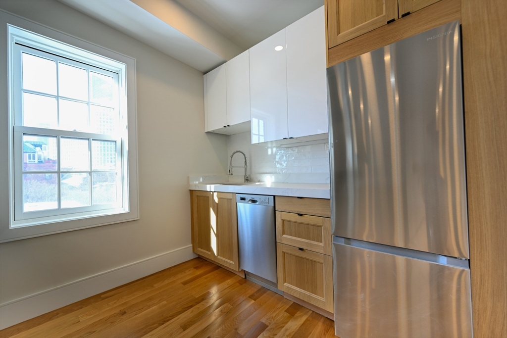 18 Winchester St. - Bay Village