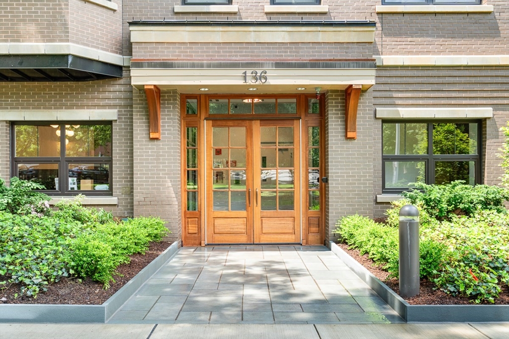 136 Babcock St. - Coolidge Corner