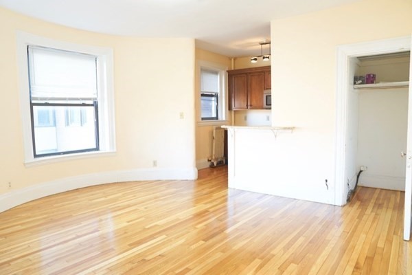 1091 Boylston St. - Fenway