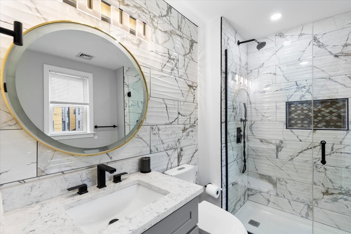 77 Cedar - Roxbury