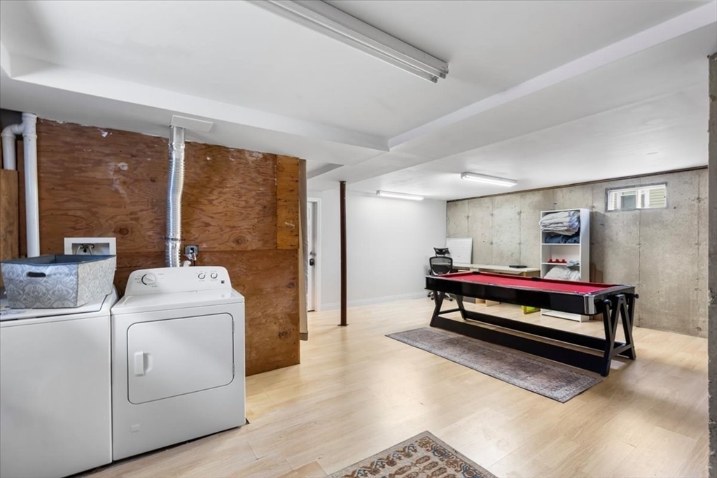 77 Cedar - Roxbury