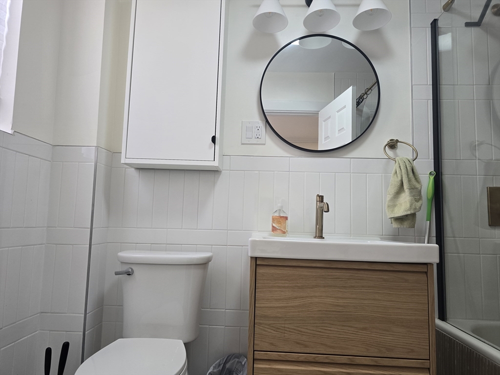 466 Commonweatlh - Kenmore