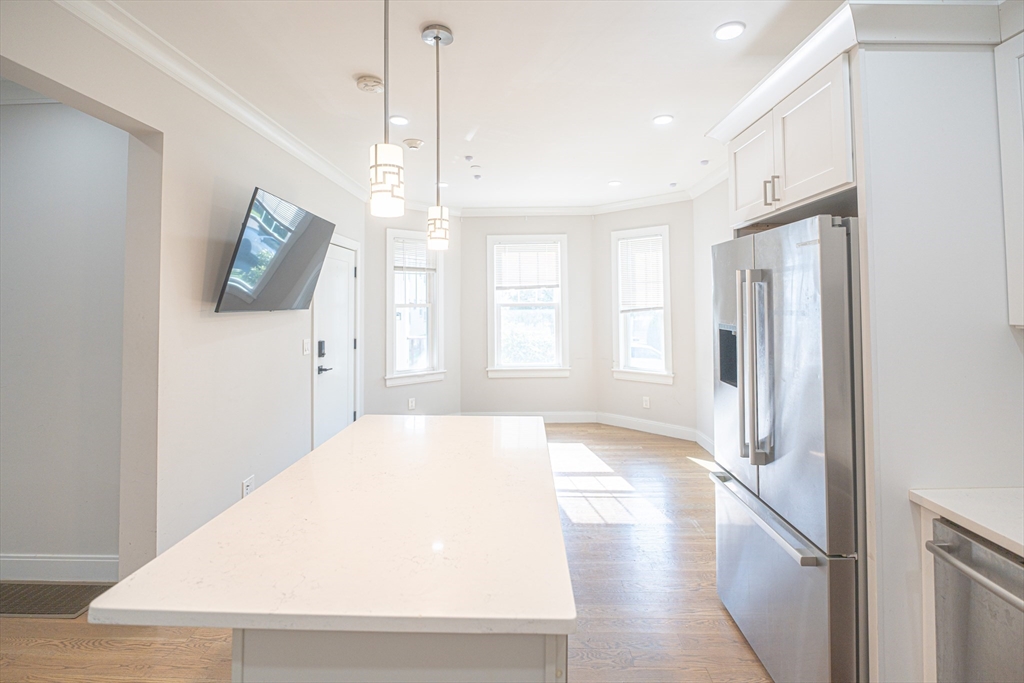 41 Fairbanks - Brighton
