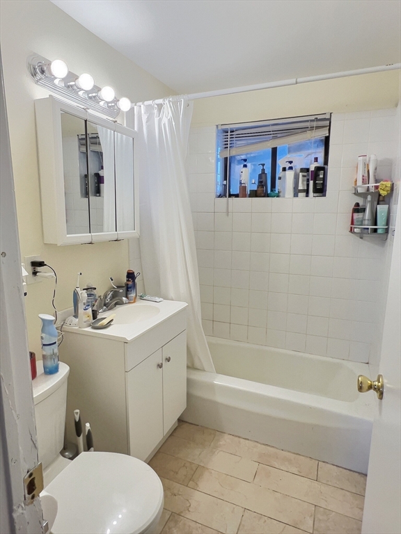 1039 Commonwealth Ave. - Allston