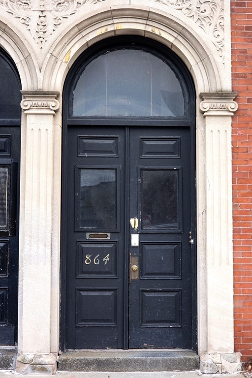 864 Huntington Ave. - Mission Hill