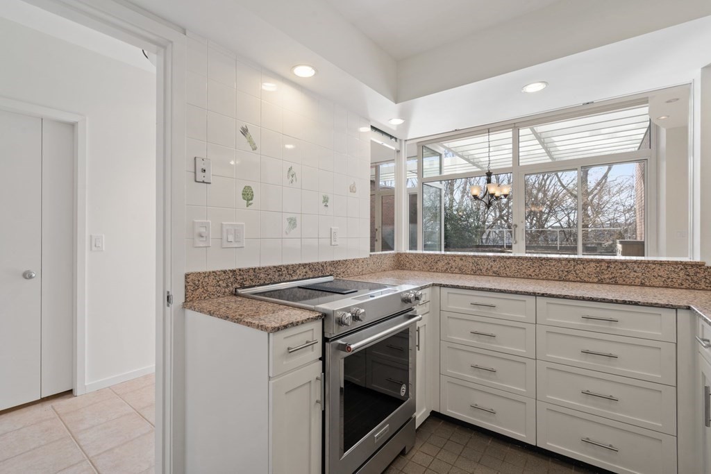 975 Memorial Dr. - Harvard Square