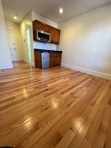 868 Beacon - Fenway