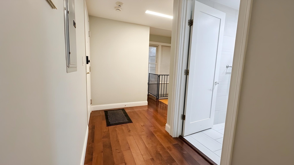 9 Anderson St. - Beacon Hill