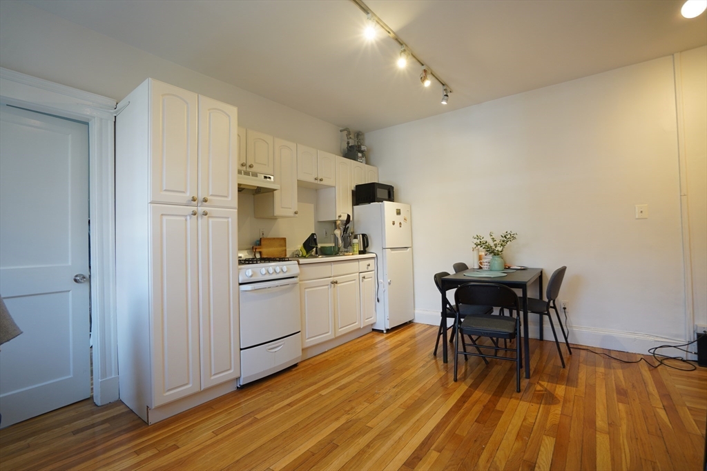 66 Queensberry St. - Fenway
