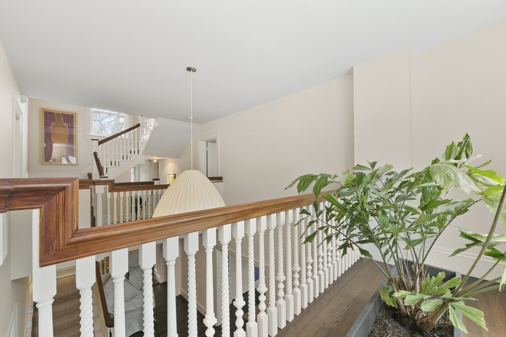 17 Farrar St. - Harvard Square