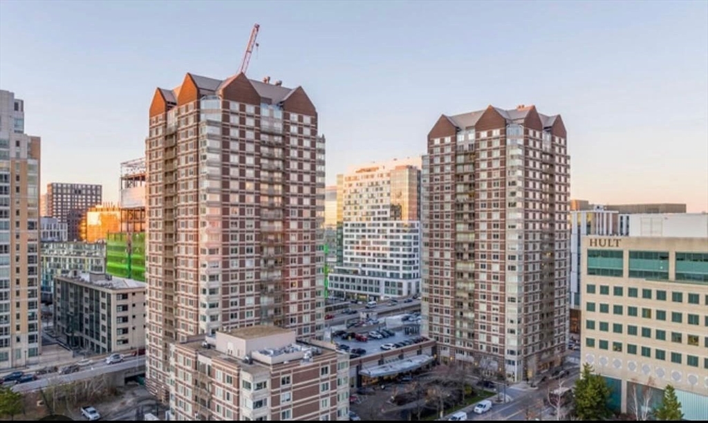 10 Museum Way - East Cambridge