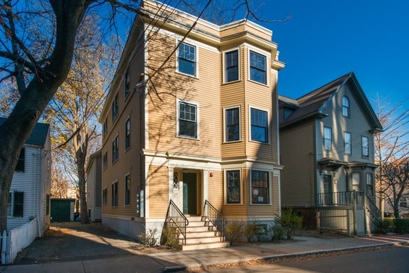 25 Grant - Riverside
