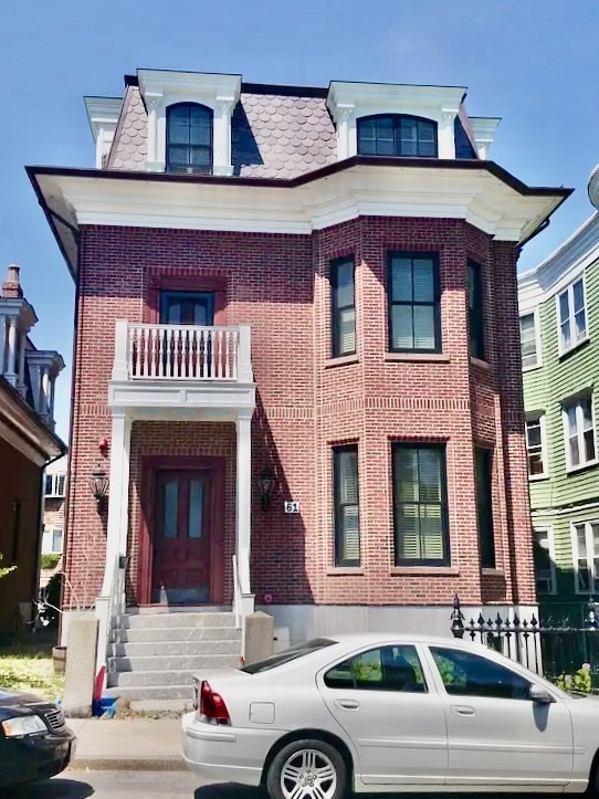 61 M - South Boston