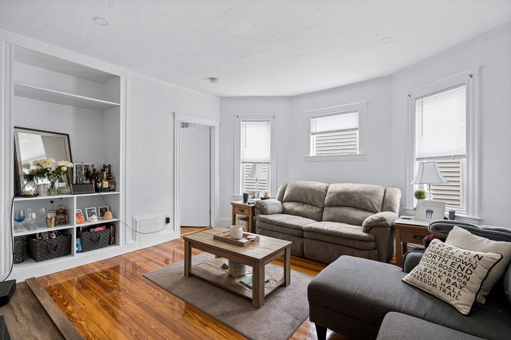 7 Hallam St. - Dorchester