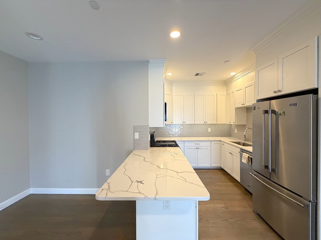 966 Hyde Park Ave. - Hyde Park