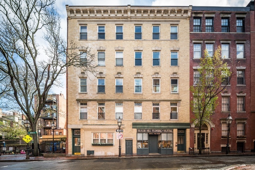 54 Myrtle St. - Beacon Hill