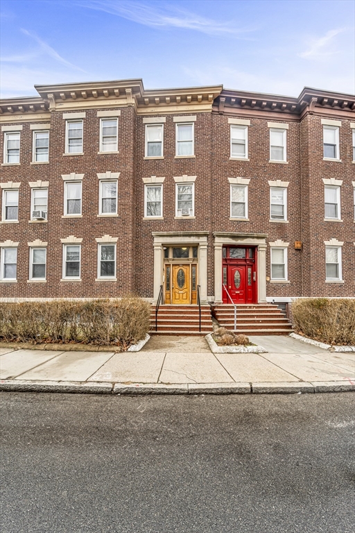 86 Winthrop St. - Roxbury