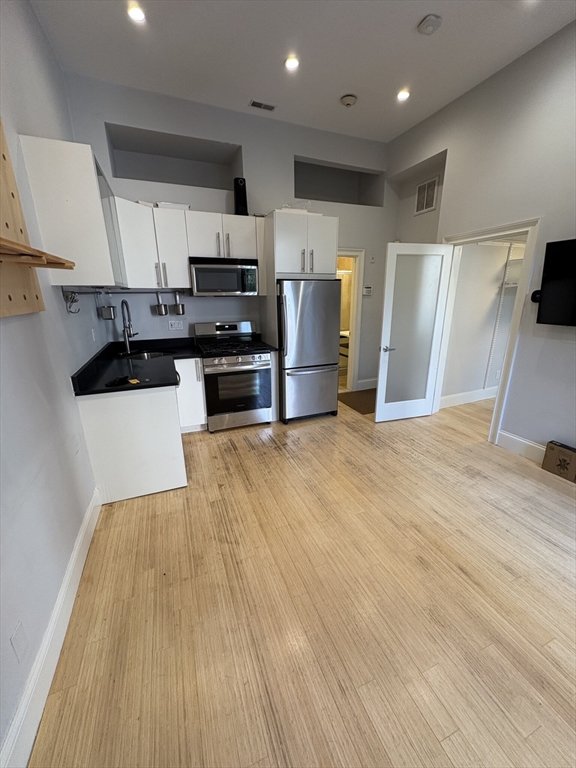 290 Columbus Ave. - South End