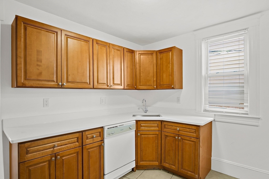 2 Walnut - Dorchester