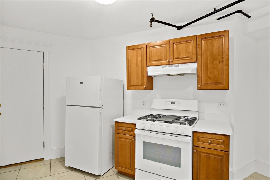 2 Walnut - Dorchester