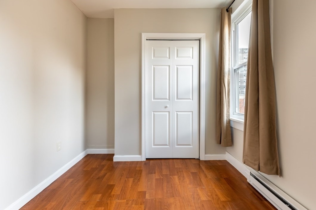 102 Tyler St. - Chinatown