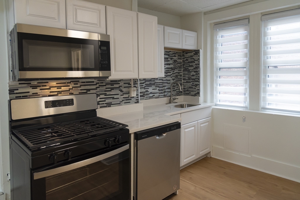 144 Salem - North End