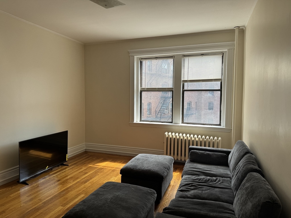 56 Charlesgate E - Back Bay