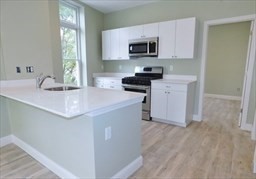10 Roxbury - Roxbury