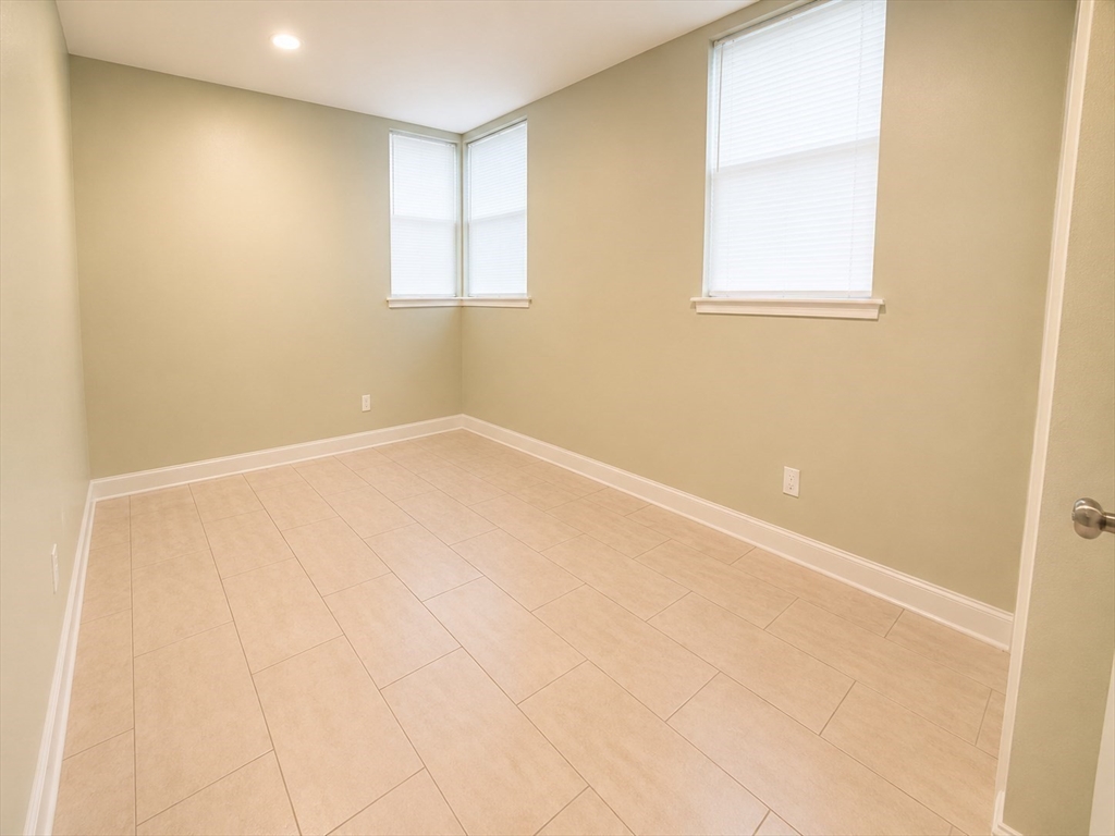 299 Dudley - Roxbury