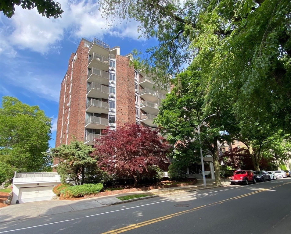 19 Winchester - Coolidge Corner