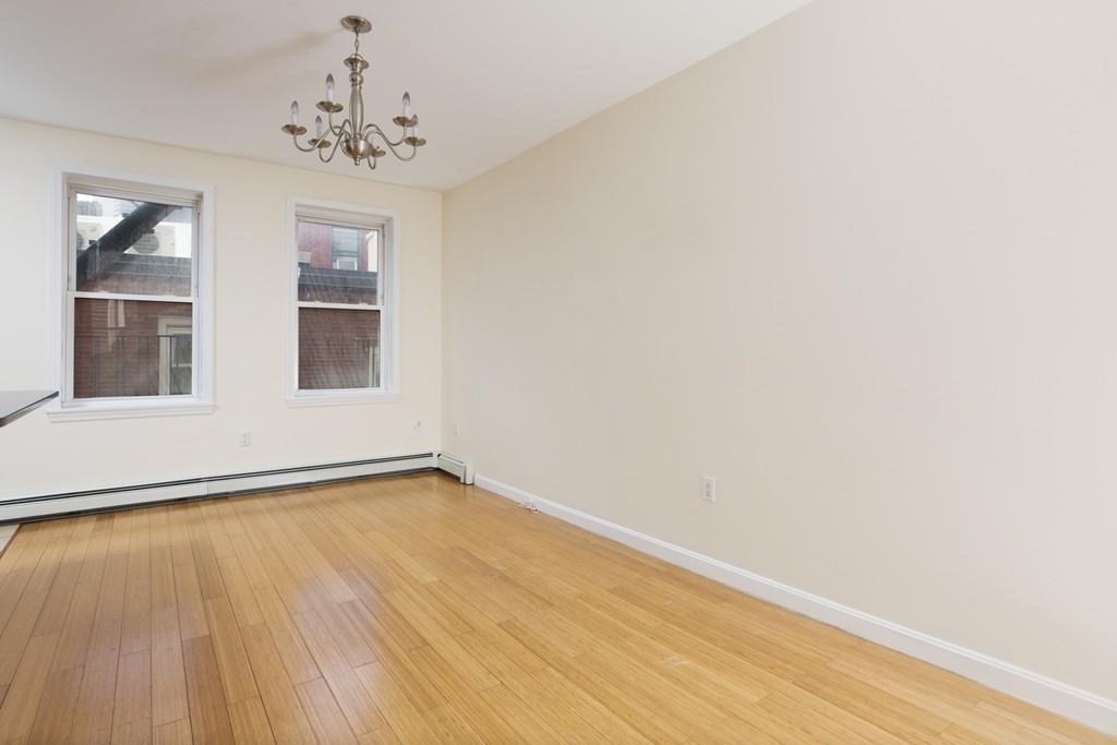 11 Bartlett Pl. - North End