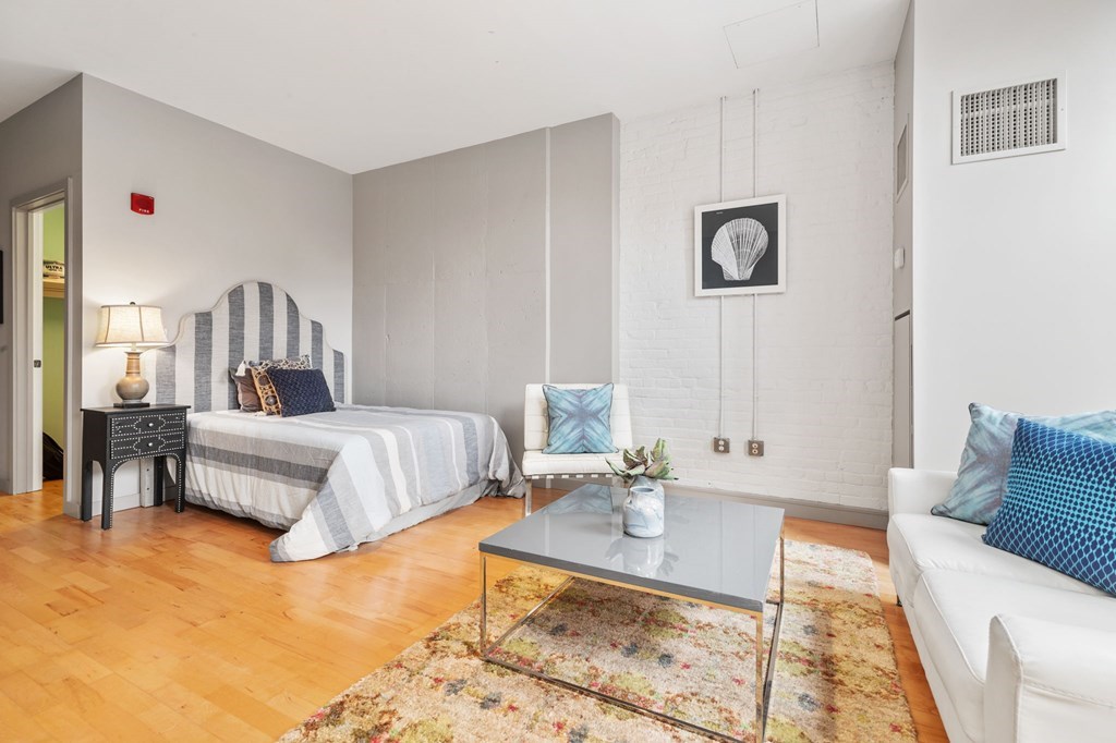 346 Congress St. - Seaport District