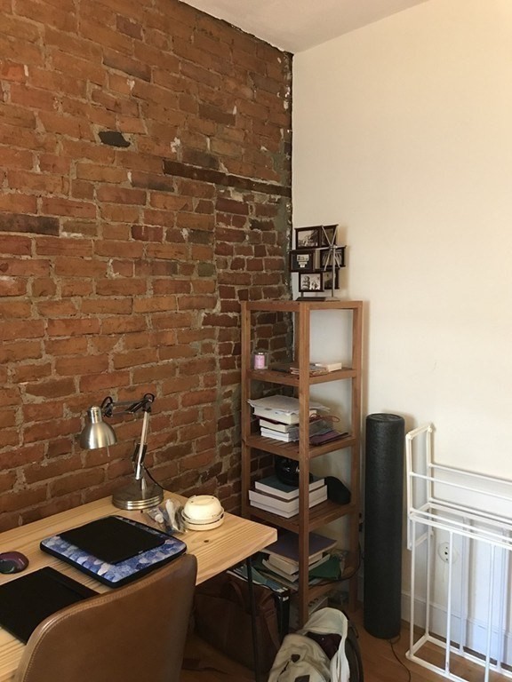 4 Wigglesworth St. - Mission Hill