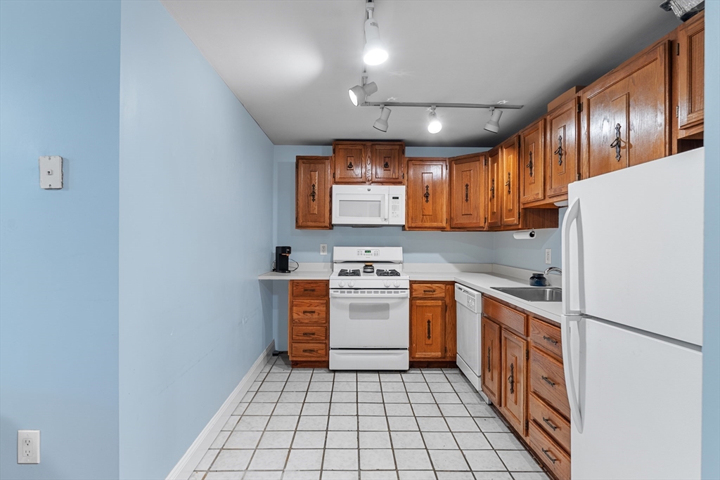 99 W 4th - South Boston