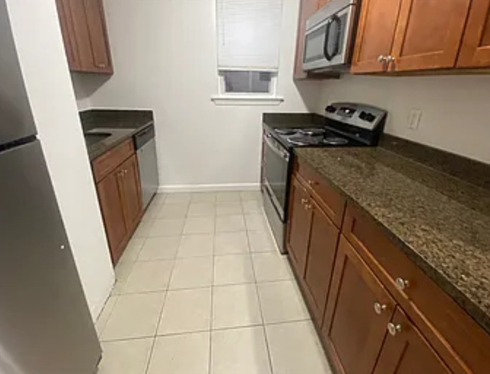 10 Parker Hill Av - Mission Hill