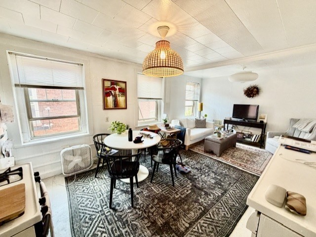 12 Hanover Ave. - North End