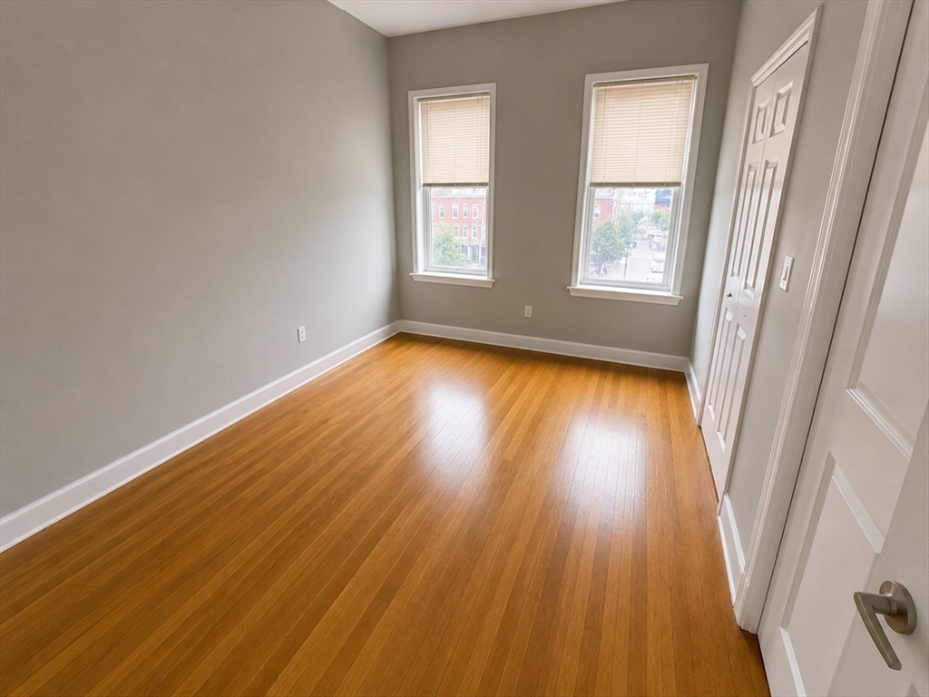 301-305 Dudley - Roxbury