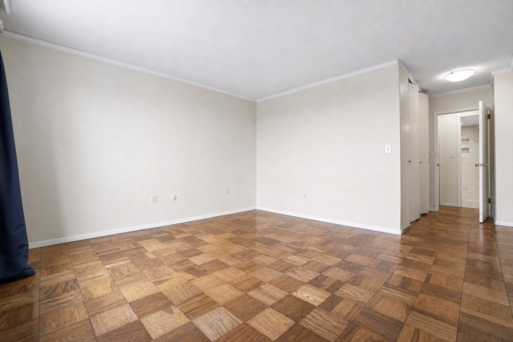 8 Whittier Pl. - West End