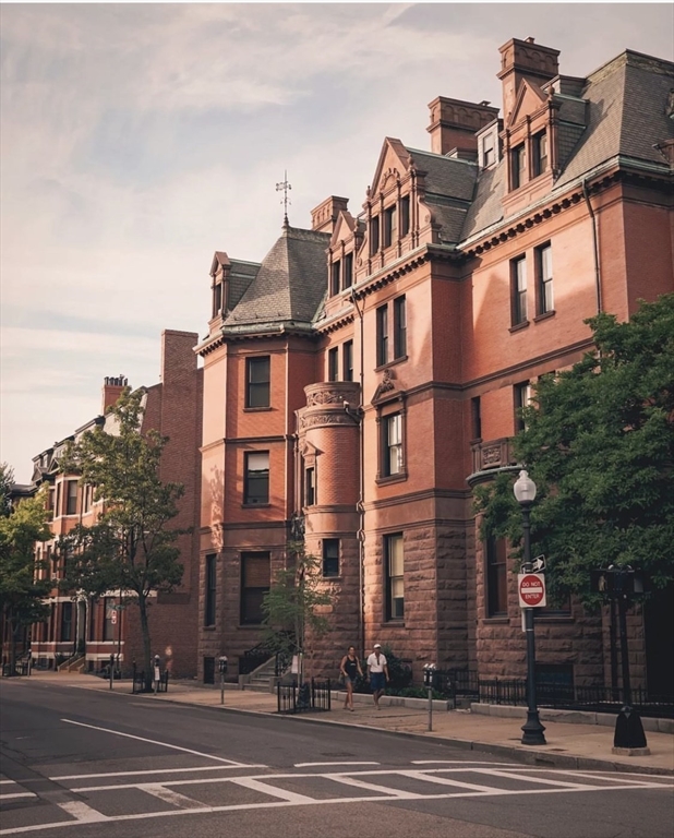 17 Gloucester St. - Back Bay
