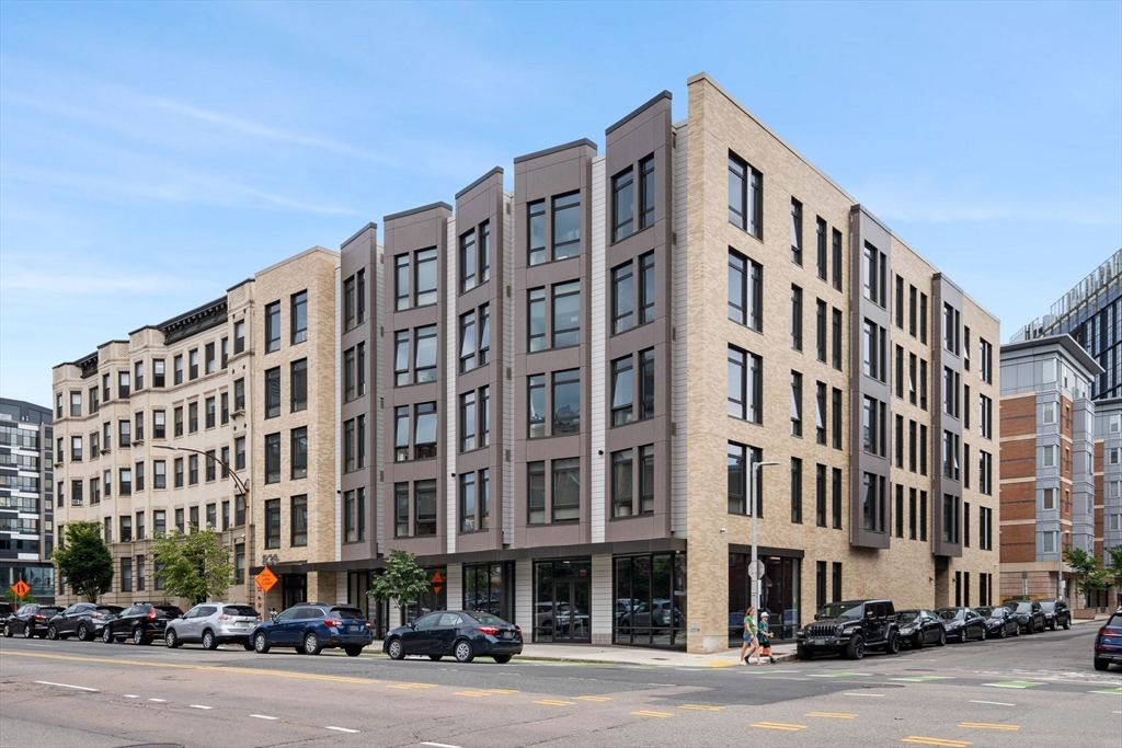 839 Beacon St. - Fenway