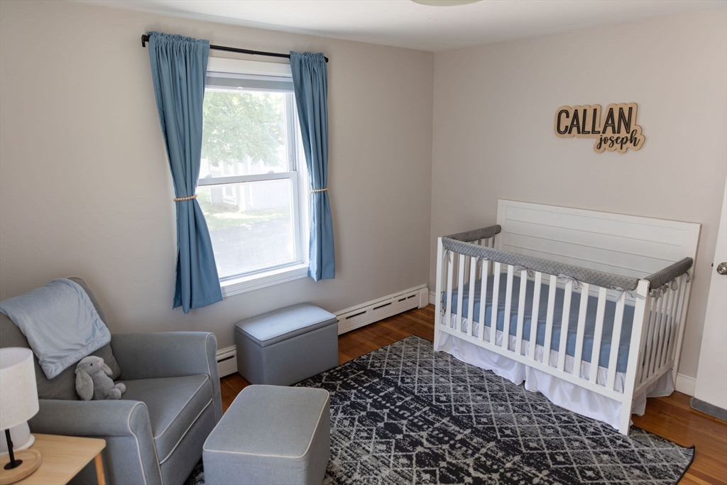 25 West Milton St. - Hyde Park