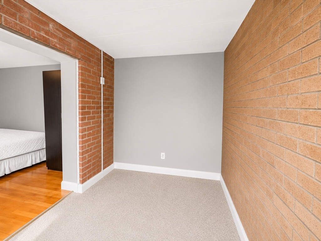 11 Commonwealth Ct. - Brighton