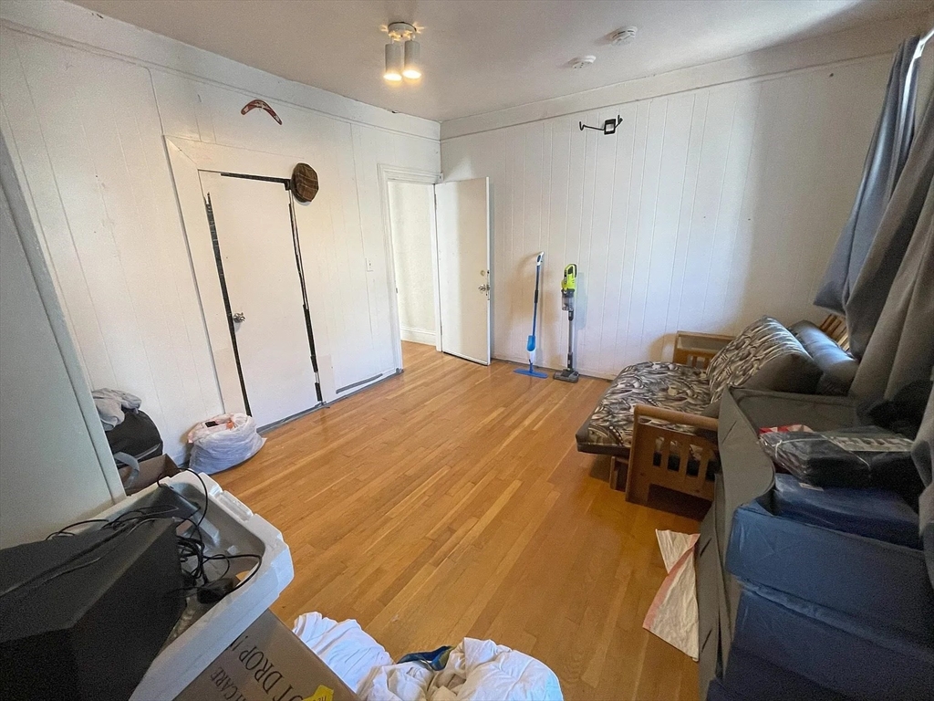 6 Sewall St. - Mission Hill