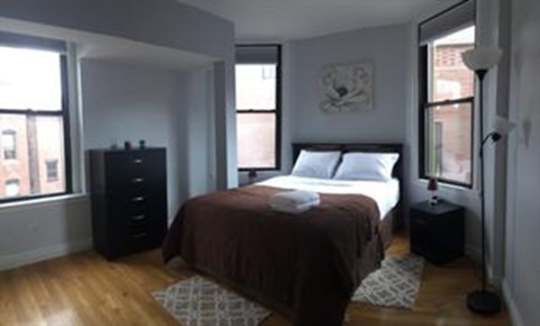 10 Charlesgate East - Back Bay