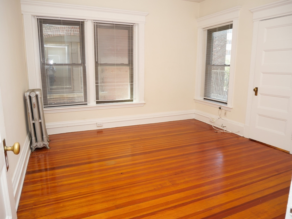 1382 Beacon - Coolidge Corner