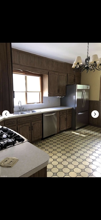 84 Brayton Rd. - Brighton